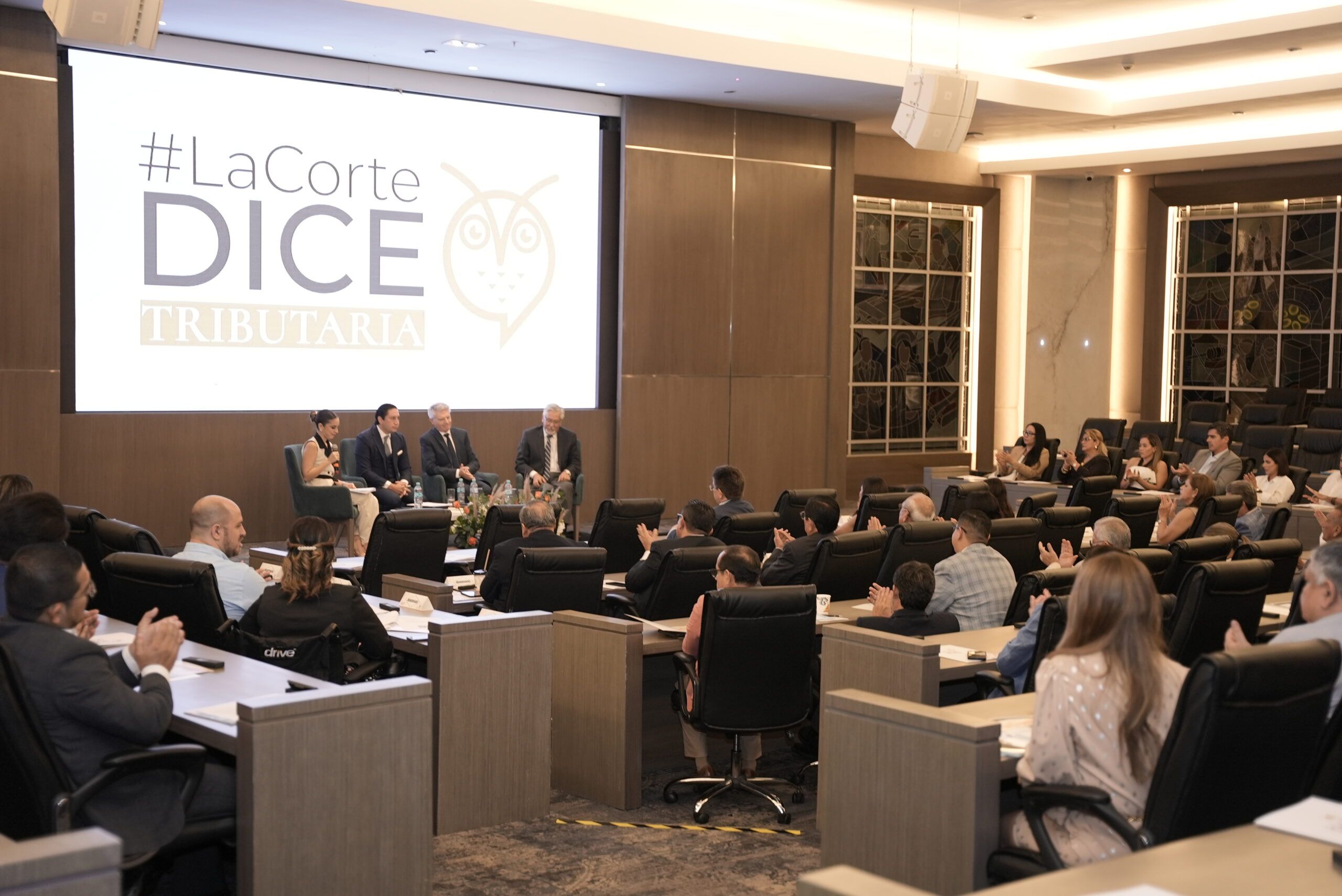 “Techo Arancelario: Entre tensiones y futuro”, aporta nuevas perspectivas al debate sobre comercio exterior y política arancelaria